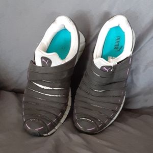 Puma slip on with velcro strap sneaker